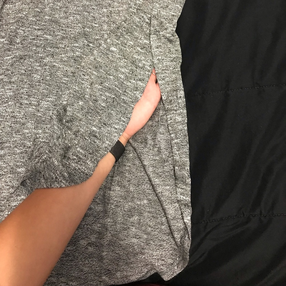 Grey top - Picture 3 of 3